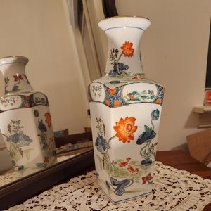 Vase Japanese porcelain